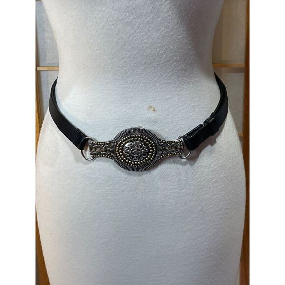 Chico'sāMedallionāSlideĀ Beltā - Picture 10 of 13